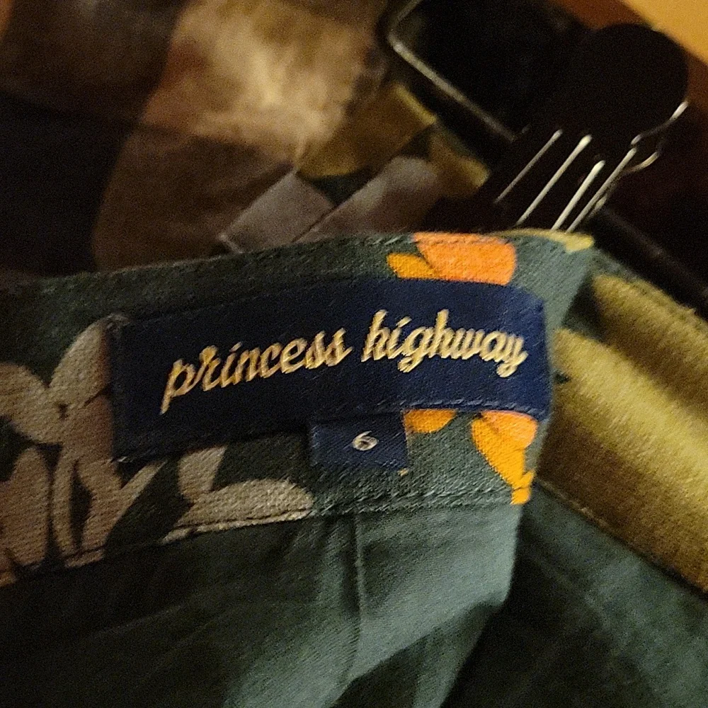 Princess Highway Forest Skirt AU6/US2 - Picture 3 of 3